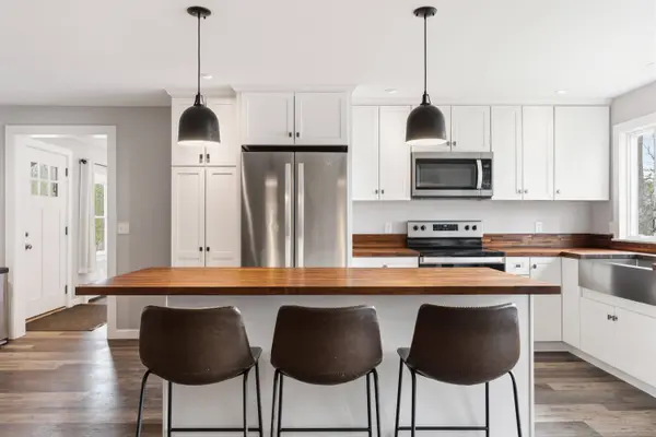 132 Harpswell Neck RD, Harpswell, ME 04079