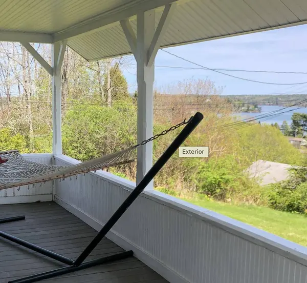 37 Thorburn Cottages RD #3, Harpswell, ME 04079
