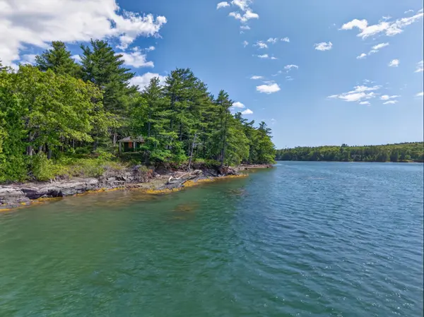 0 Bombazine IS, Harpswell, ME 04079