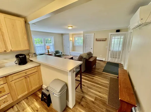 7 Spring ST, Brunswick, ME 04011