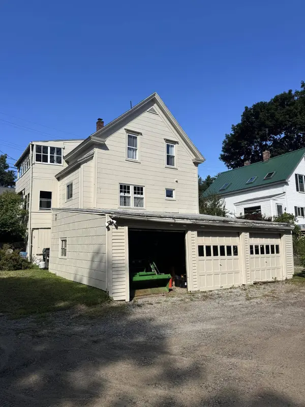 7 Spring ST, Brunswick, ME 04011