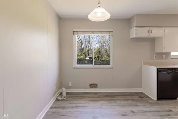 10586 W School Pkwy, Indianapolis, IN 46280