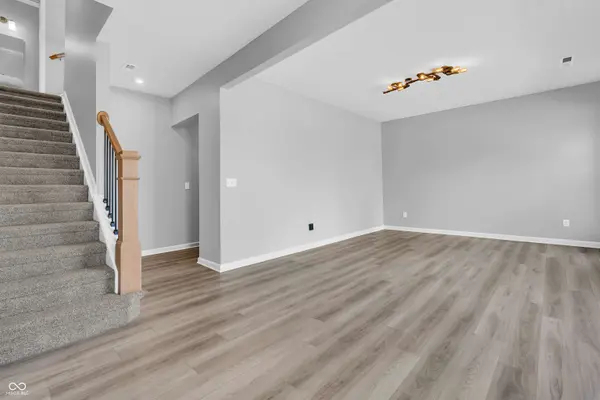 9729 District N DR, Fishers, IN 46037