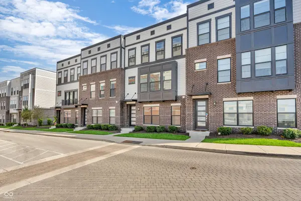 9729 District N DR, Fishers, IN 46037