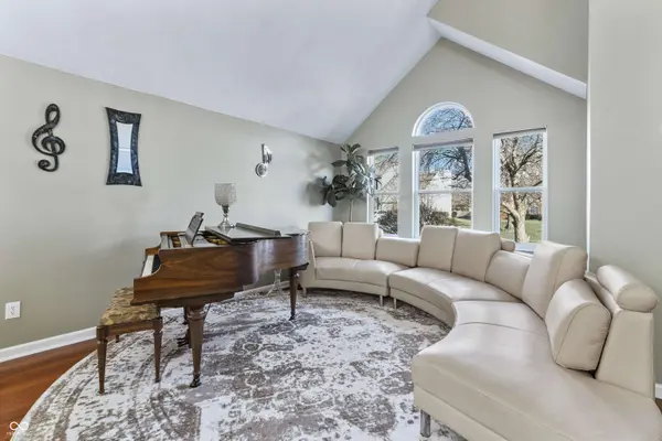 9943 Deering ST, Fishers, IN 46037