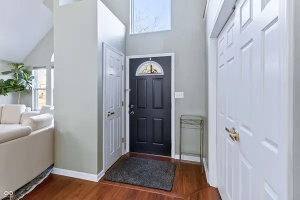 9943 Deering ST, Fishers, IN 46037