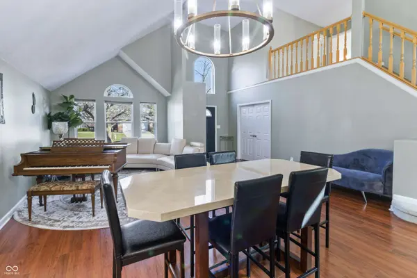9943 Deering ST, Fishers, IN 46037