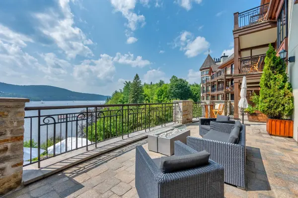 3004 Ch. de la Chapelle #308, Mont-tremblant, QC J8E1E1