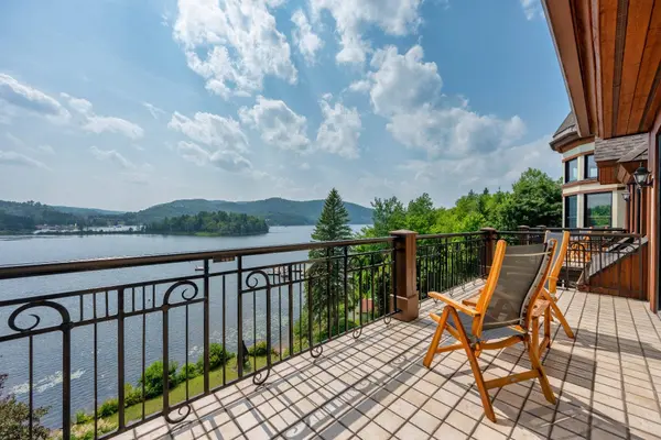 3004 Ch. de la Chapelle #308, Mont-tremblant, QC J8E1E1