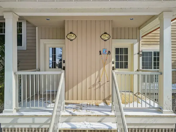 225 Rue du Mont-Plaisant #5, Mont-tremblant, QC J8E1L2