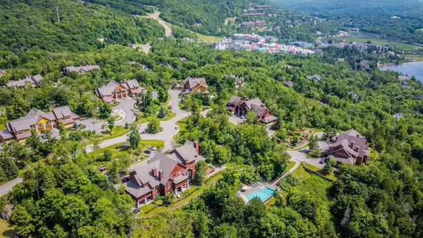 148 Ch. des Légendes #E1, Mont-tremblant, QC J8E3M9