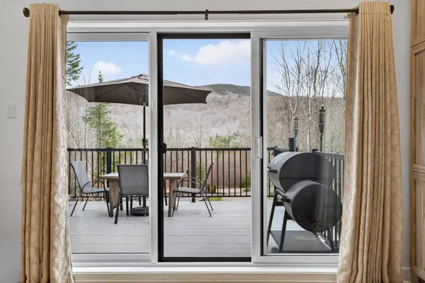 75 Ch. Desjardins, Val-des-lacs, QC J0T2R0