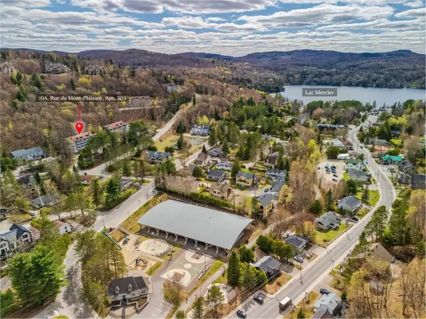 104A Rue du Mont-Plaisant #305, Mont-tremblant, QC J8E1L2