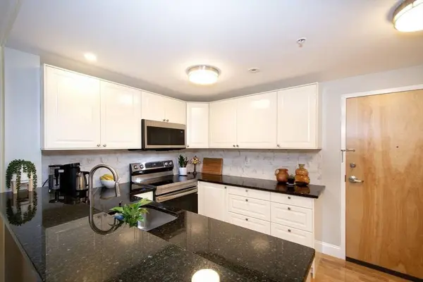 145 Hancock Street #210, Braintree, MA 02184