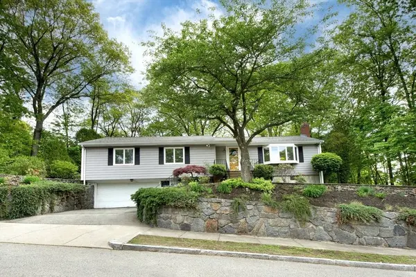 25 Salem Street, Quincy, MA 02169