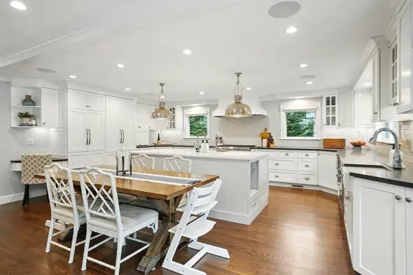 12 Olde Lyme Rd, Winchester, MA 01890