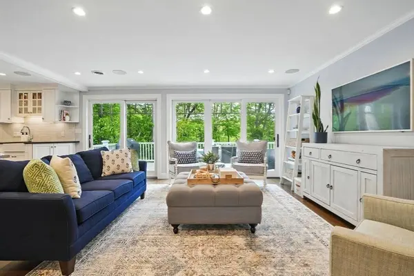 12 Olde Lyme Rd, Winchester, MA 01890
