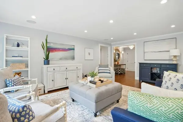 12 Olde Lyme Rd, Winchester, MA 01890