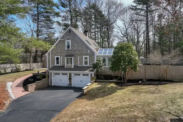 118 Enterprise St, Duxbury, MA 02332