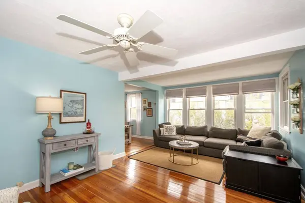 12 L Street, Hull, MA 02045