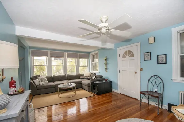 12 L Street, Hull, MA 02045