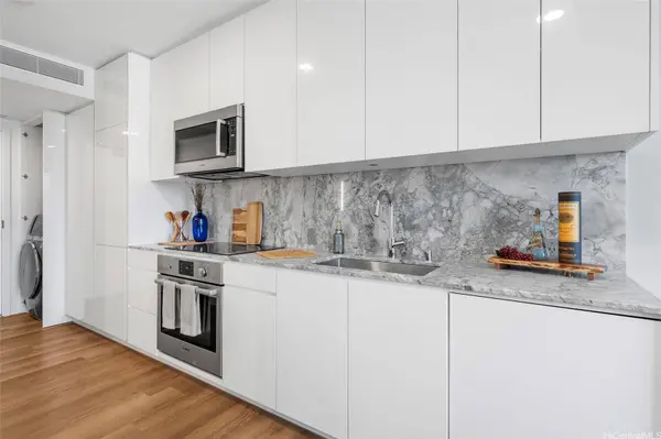 987 Queen ST #2809, Honolulu, HI 96814