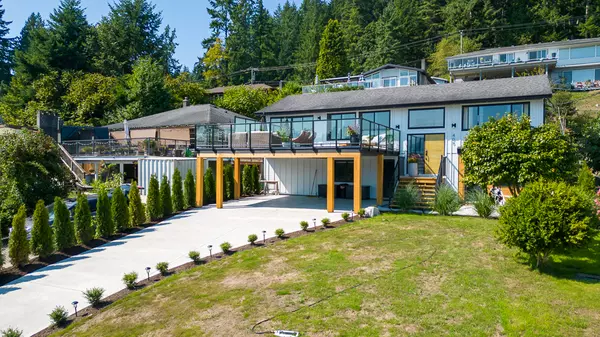 405 South Fletcher Road, Gibsons, BC V0N 1V4