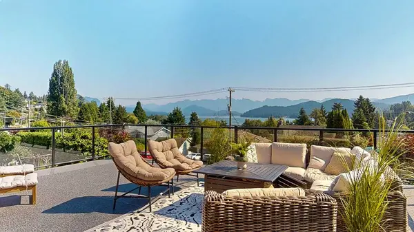 405 South Fletcher Road, Gibsons, BC V0N 1V4