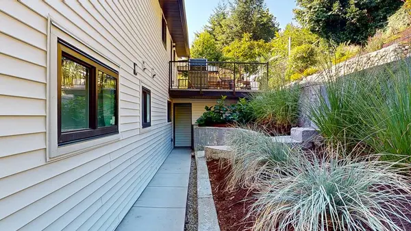 405 South Fletcher Road, Gibsons, BC V0N 1V4