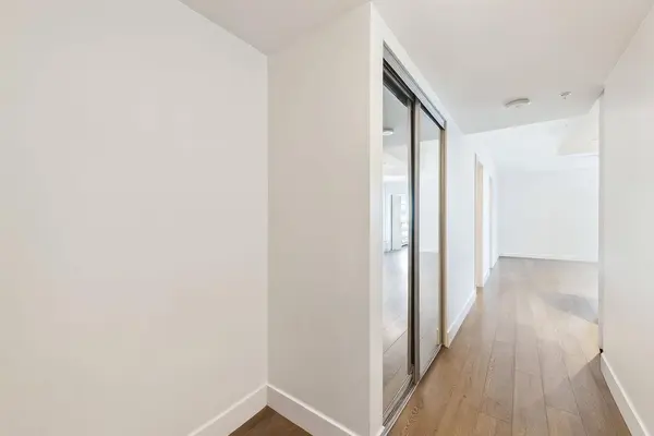 1783 Manitoba ST #621, Vancouver, BC V5Y 0K1