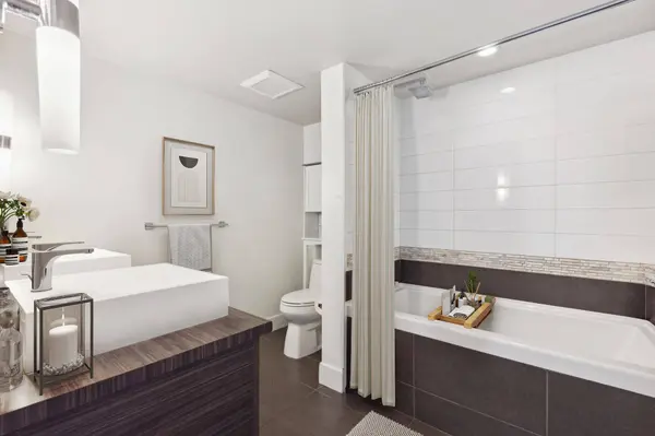 1783 Manitoba ST #621, Vancouver, BC V5Y 0K1