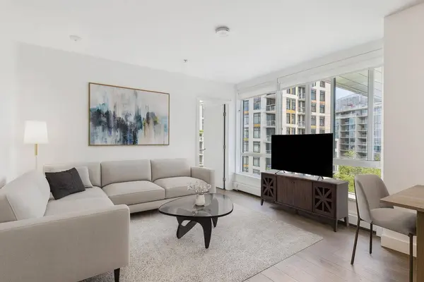 1783 Manitoba ST #621, Vancouver, BC V5Y 0K1