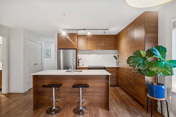 1673 Lloyd AVE, North Vancouver, BC V7P 0A9