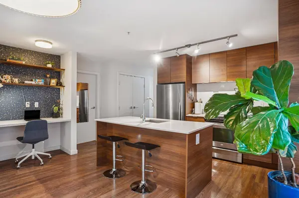 1673 Lloyd AVE, North Vancouver, BC V7P 0A9