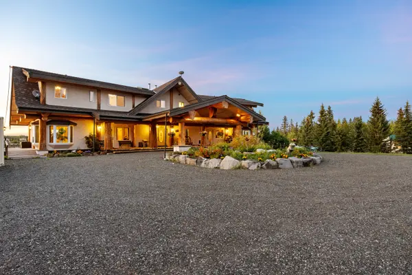 3677 NORTH BONAPARTE ROAD, 100 Mile House, V0K 2K2