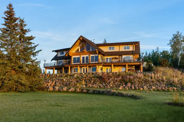 3677 NORTH BONAPARTE ROAD, 100 Mile House, V0K 2K2