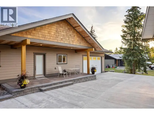 1 POINT ROAD, Lone Butte, BC V0K2K2