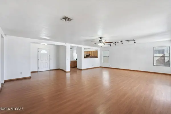 9960 E Star Vista Dr, Tucson, AZ 85748