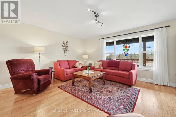 85 OTTERIDGE AVENUE, Renfrew, ON K7V0A1