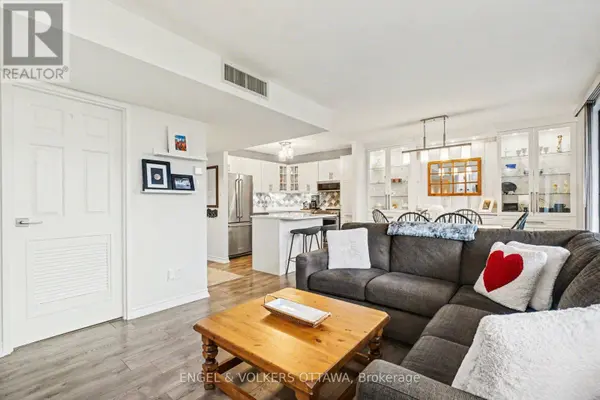 470 Laurier AVE West #2209, Ottawa, ON K1R7W9