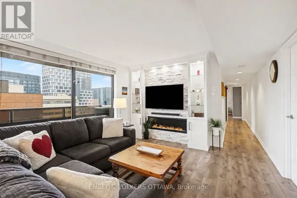 470 Laurier AVE West #2209, Ottawa, ON K1R7W9