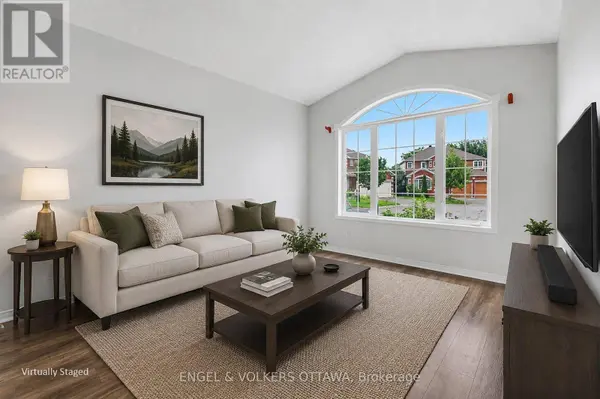 11 GLENROSE COURT, Ottawa, ON K2J4T4
