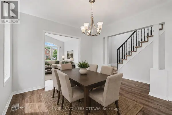 11 GLENROSE COURT, Ottawa, ON K2J4T4