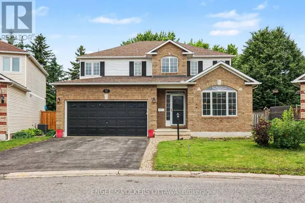 11 GLENROSE COURT, Ottawa, ON K2J4T4