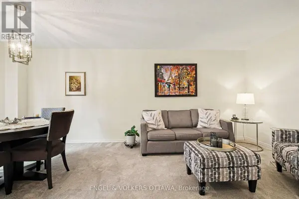 19 RIVERBANK COURT, Ottawa, ON K2S1V7