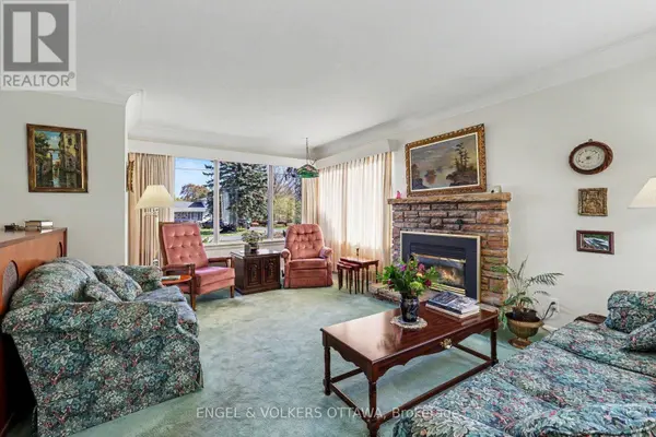 58 NORWAY SPRUCE STREET, Ottawa, ON K2S1P8