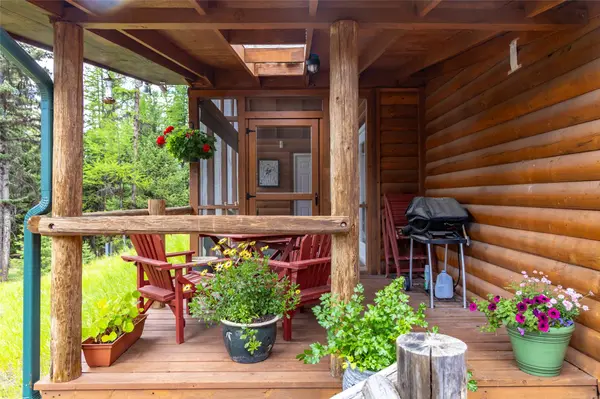 1525 Bitterroot LN, Marion, MT 59925