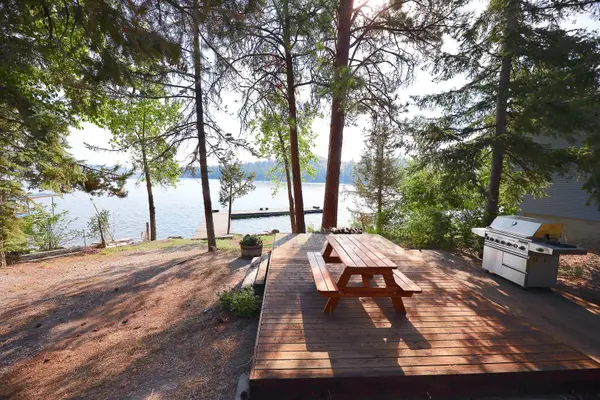 45141 Chief Cliff LN, Dayton, MT 59914