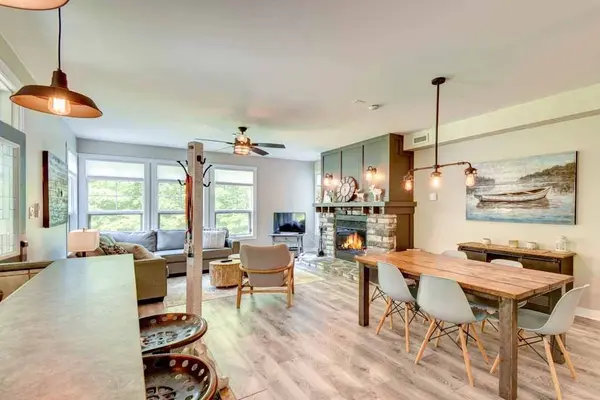 201 Ch. des Quatre-Sommets #6, Mont-tremblant, QC J8E1C7