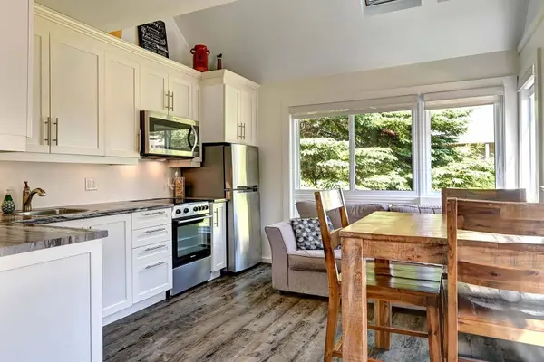 139 Ch. au Pied-de-la-Montagne #2126, Mont-tremblant, QC J8E2M3